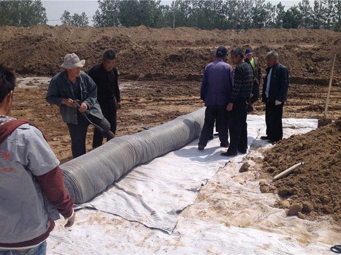 膨润土防水毯施工